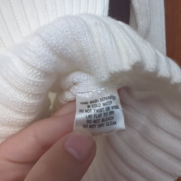 Jamie Scott Ribbed Turtle Neck White Shirt - Picture 5 of 8